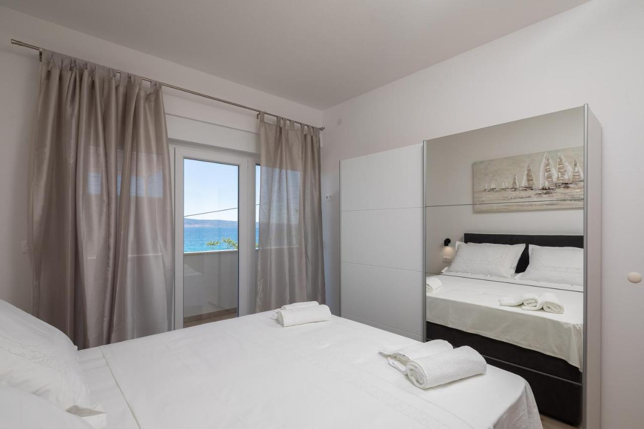 Apartments 20 Meters From The Beach Jesenice  Kamer foto